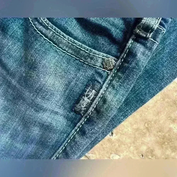 Silver Aiko Bootcut Jeans. Waist 38. Length 31. Used but good condition. - Picture 4 of 12